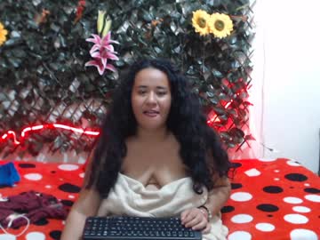 نيك صديقتي محترفة الألعاب وطيزها الممتلئة سكس مترجم